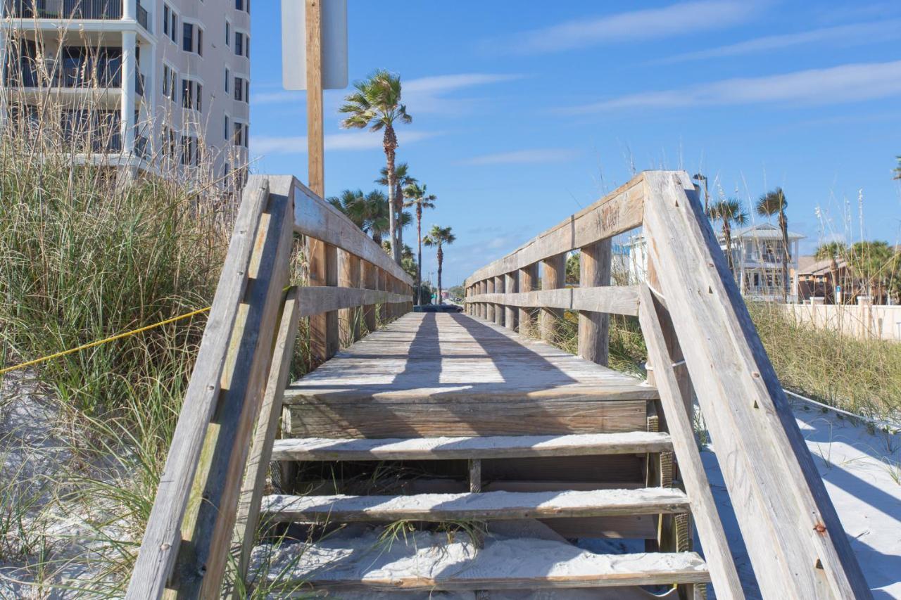 Central & Comfortable Home Walk To The Beach! Jacksonville Beach Exterior photo